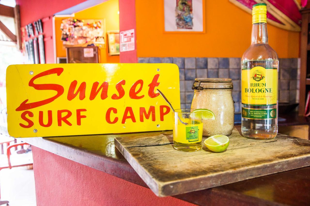 Sunset Surf Camp Hostel Saint-Francois  Exterior foto
